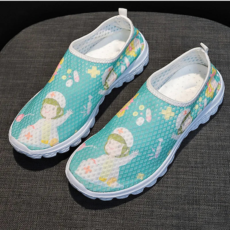 Women Shoes Lightweight Comfortable Casual Shoes Cartoon Nurse Print Women Sneakers Breathable Flats Shoes Zapatillas Mujer35-43