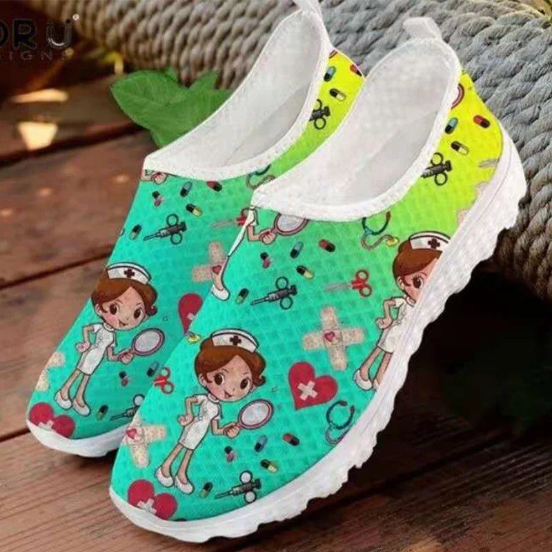 Women Shoes Lightweight Comfortable Casual Shoes Cartoon Nurse Print Women Sneakers Breathable Flats Shoes Zapatillas Mujer35-43